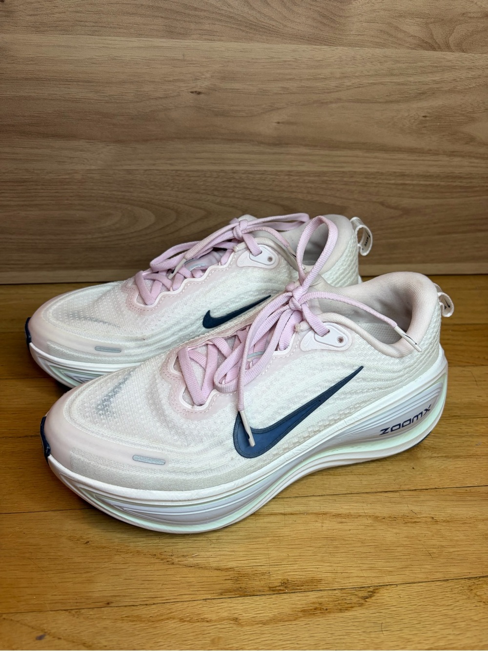 Nike Vomero Plus Women's Running Shoes - Size 7.5
